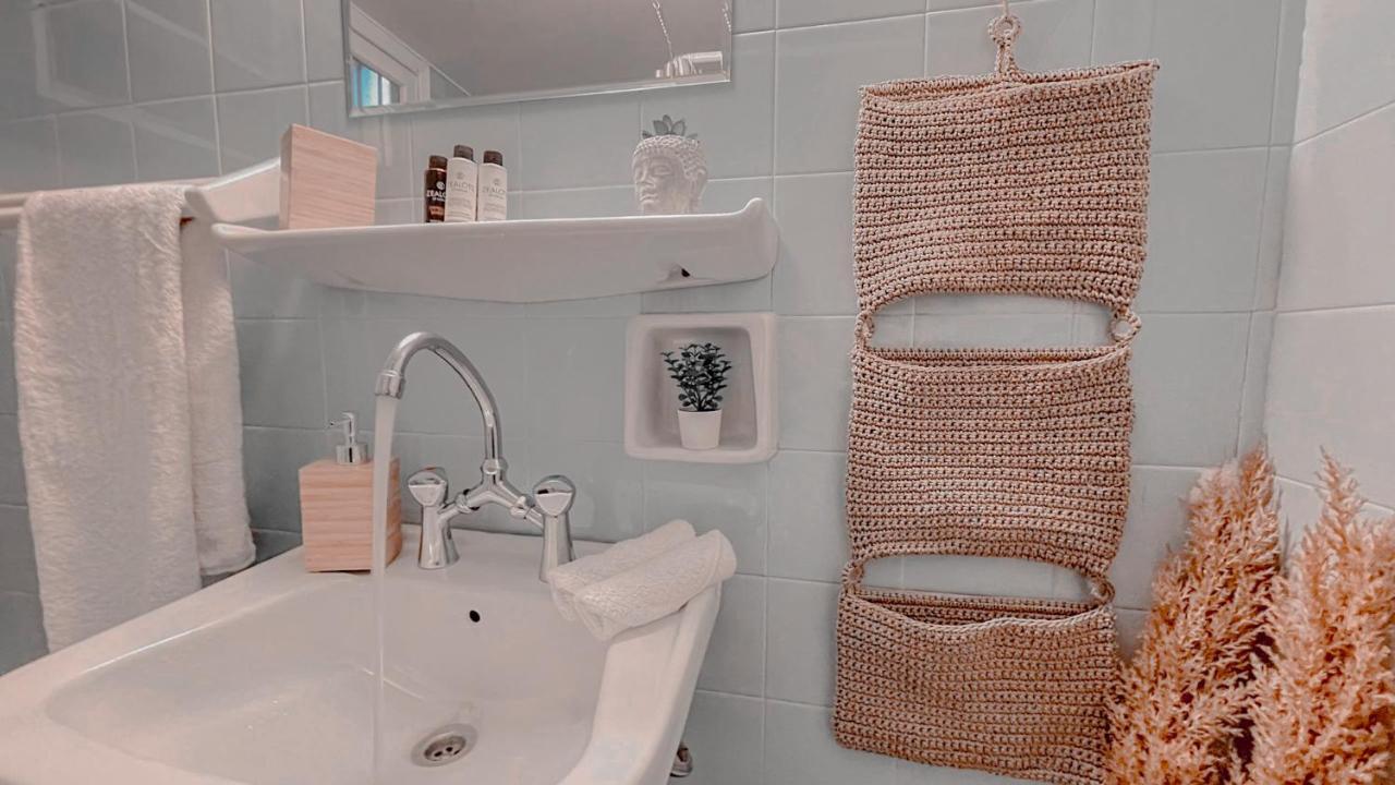Boho Chic 2Br Apartment In The Center Of Афины Экстерьер фото