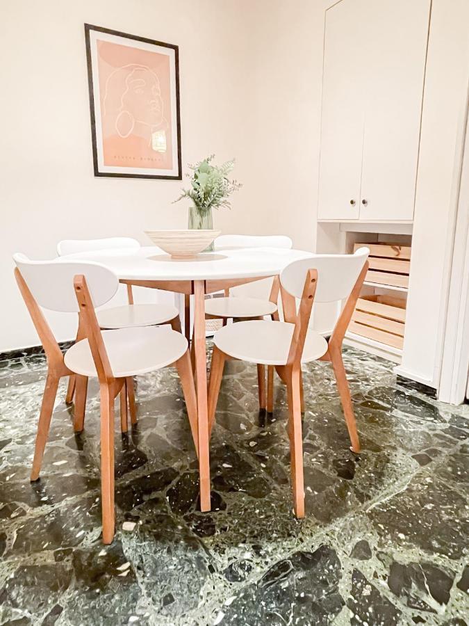 Boho Chic 2Br Apartment In The Center Of Афины Экстерьер фото